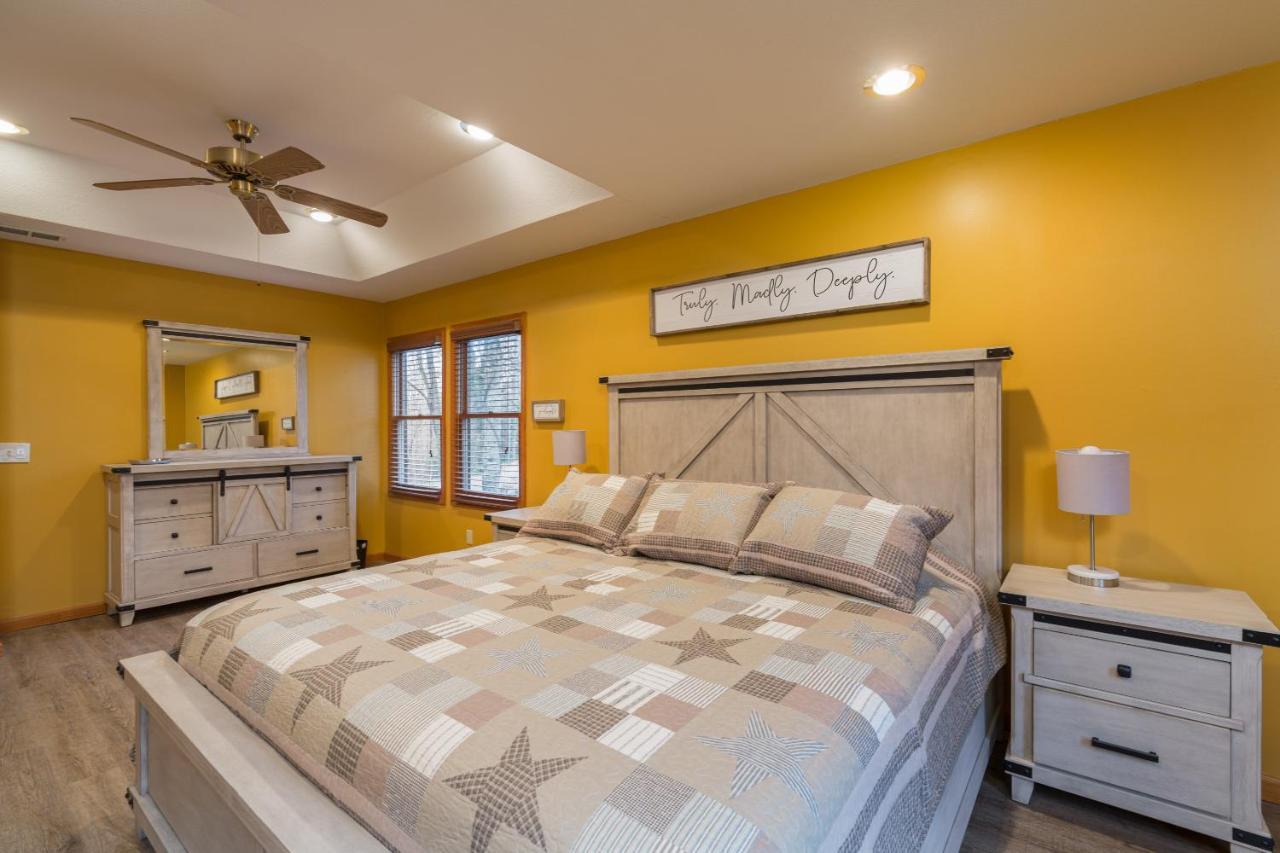 North Ridge Place Brand New Log Cabin With Hot Tub Great Location Севьервилл Экстерьер фото