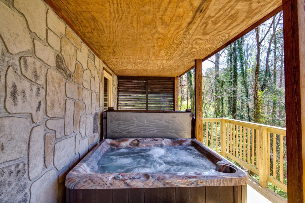 North Ridge Place Brand New Log Cabin With Hot Tub Great Location Севьервилл Экстерьер фото